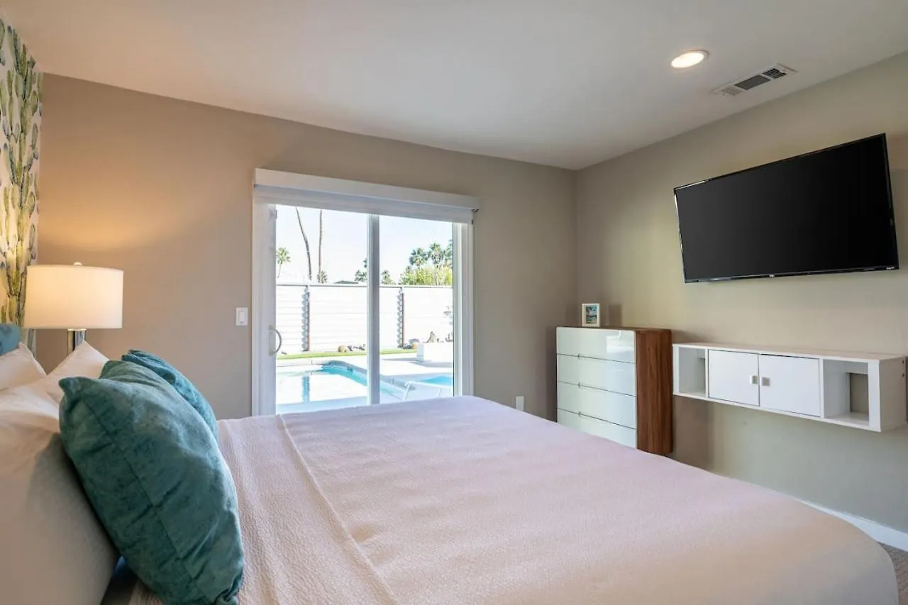 Villa Mosaic Vibrant Palm Springs Retreat 0*,  United States