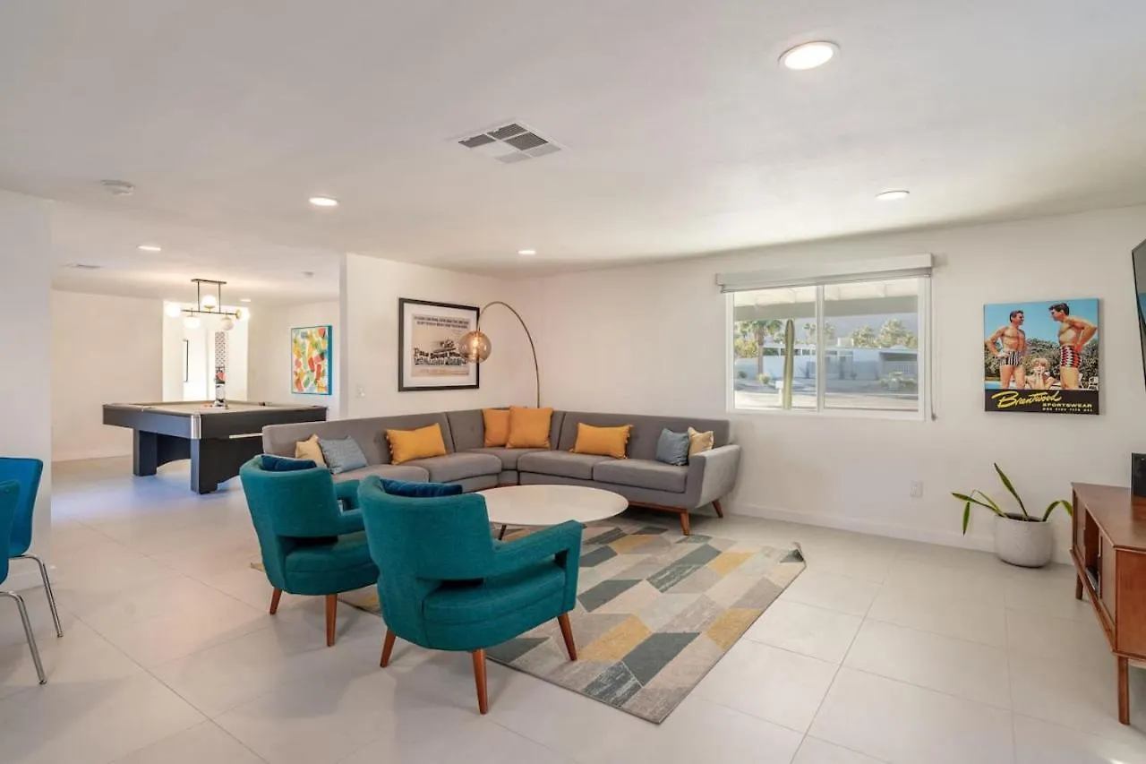 Villa Mosaic Vibrant Palm Springs Retreat