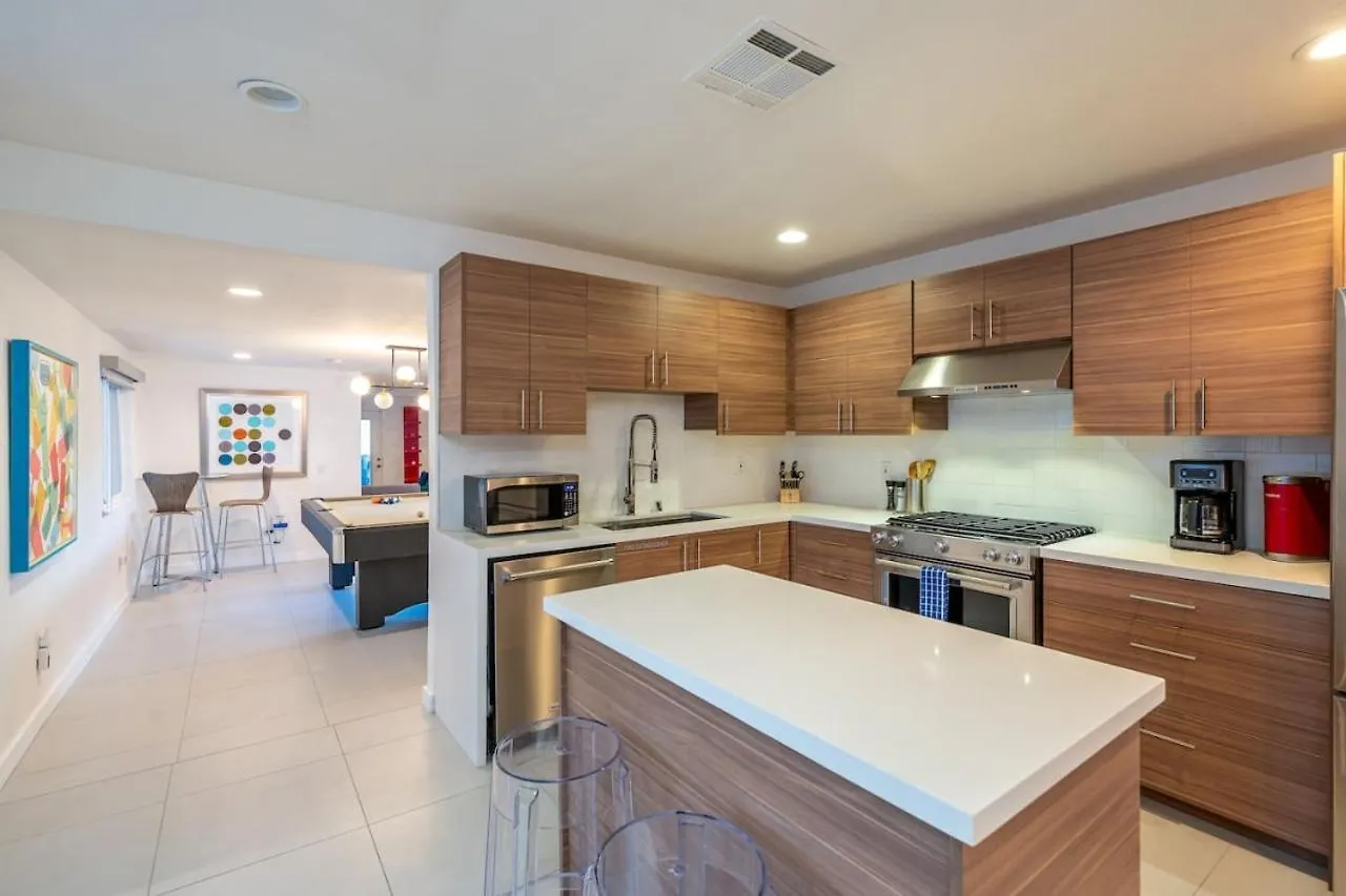Villa Mosaic Vibrant Palm Springs Retreat 0*,  United States