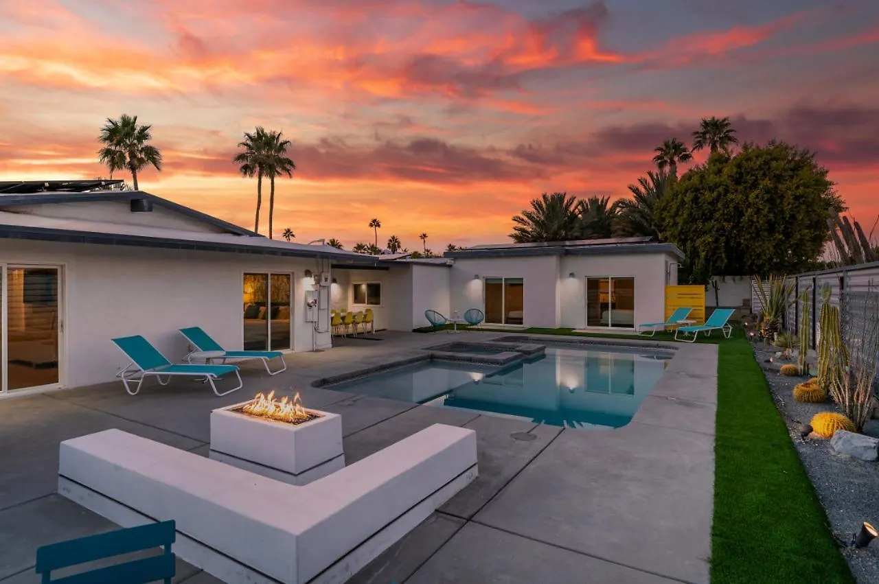 Villa Mosaic Vibrant Palm Springs Retreat Holiday home