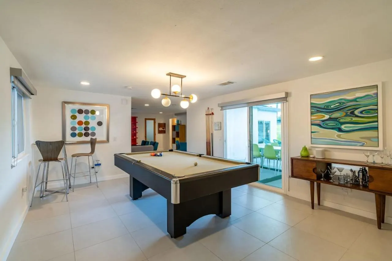 Villa Mosaic Vibrant Palm Springs Retreat United States